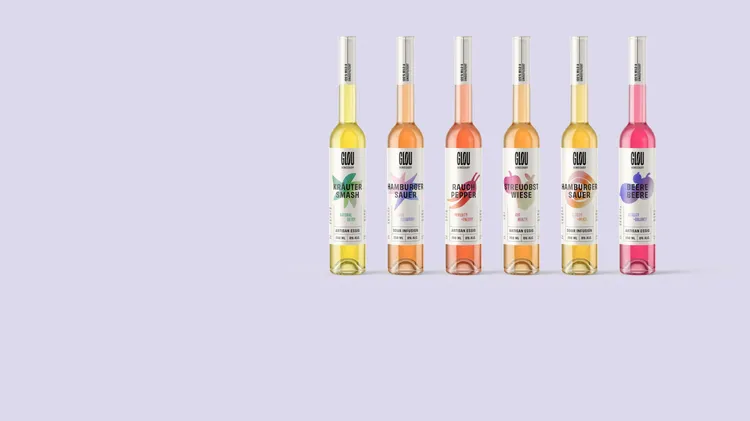 Sechs Flaschen handwerklich hergestellten Essigs von Glou Vinegary.